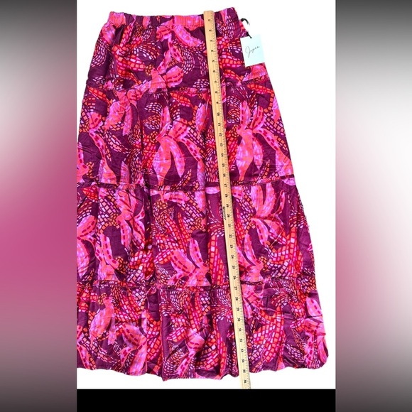 JAPNA Pink and Red Floral Women's Skirt - Picture 4 of 6